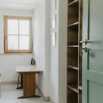 Schronisko Pttk Pod Muflonem *