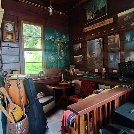 Schronisko Pttk Pod Muflonem Hostel