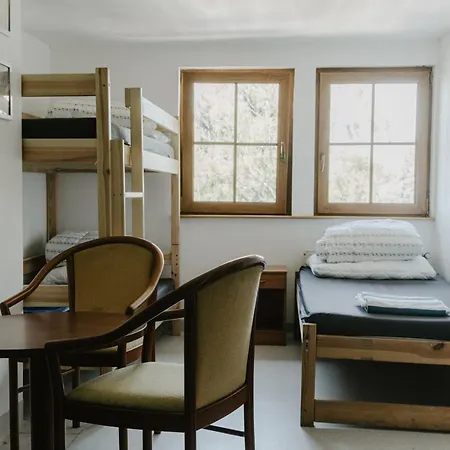 Hostel Schronisko Pttk Pod Muflonem