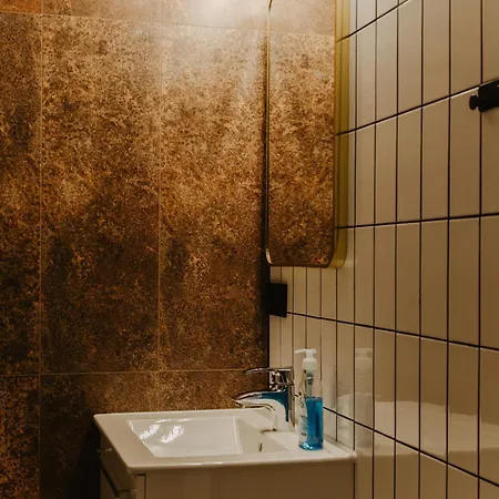 Schronisko Pttk Pod Muflonem