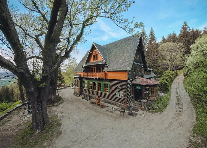 Schronisko Pttk Pod Muflonem Hostel Duszniki Zdroj