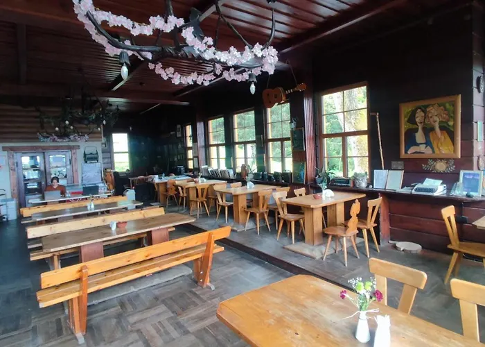 Schronisko Pttk Pod Muflonem Hostel Duszniki Zdroj